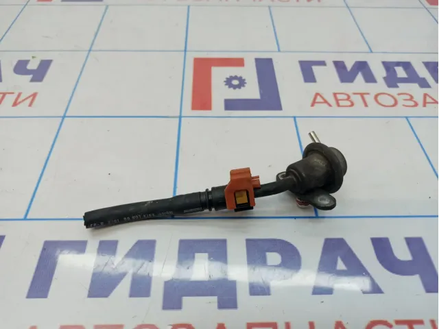 Регулятор давления топлива Toyota Tundra (XK50) 23280-38010