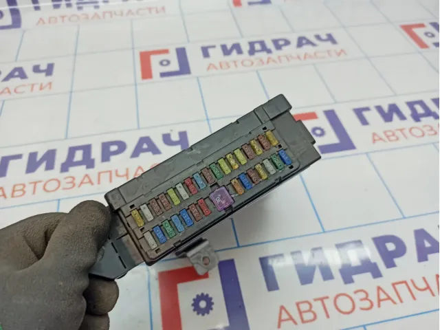 Блок предохранителей Toyota Tundra (XK50) 82730-0C121