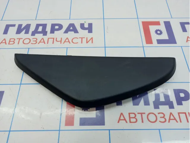 Накладка декоративная на торпедо левая с торца Toyota Tundra (XK50) 55318-0C020