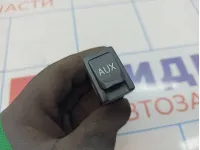 Разъем AUX Toyota Tundra (XK50) 86190-02010