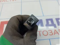 Кнопка обогрева переднего правого сиденья Toyota Tundra (XK50) 84751-0C040