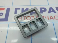 Накладка декоративная Toyota Tundra (XK50) 58831-0C031