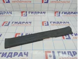 Накладка порога переднего правого внутренняя Toyota Tundra (XK50) 67913-0C050-C0