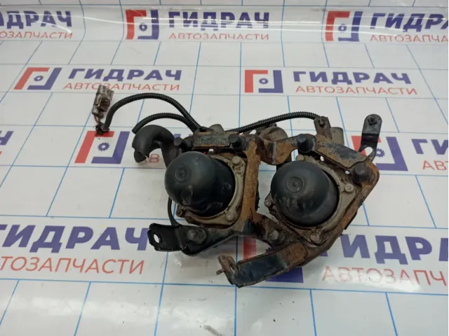 Насос воздушный в сборе Toyota Tundra (XK50) 17610-0S010