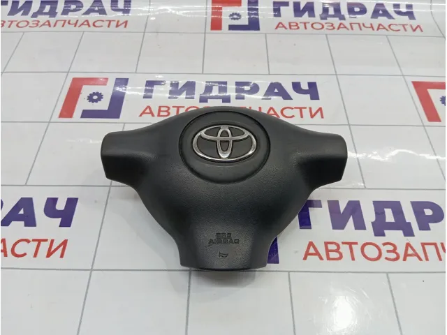Подушка безопасности в рулевое колесо Toyota Vitz (XP10) 4513052140B0