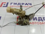 Замок двери передний левый Toyota Vitz (XP10) 6932052170
