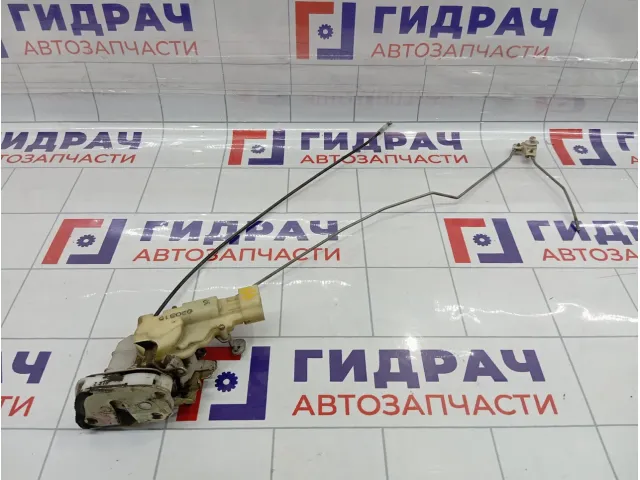Замок двери задний правый Toyota Vitz (XP10) 6933052150