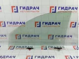 Стекло двери передней правой Toyota Vitz (XP10) 6811052020
