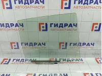 Стекло двери задней правой Toyota Vitz (XP10) 6811352020