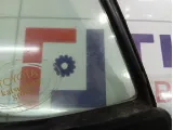 Стекло двери кузовное заднее правое Toyota Vitz (XP10) 6812352020