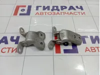 Петли двери передней правой Toyota Vitz (XP10)