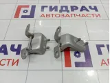 Петли двери задней правой Toyota Vitz (XP10)