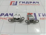 Петли двери задней правой Toyota Vitz (XP10)