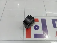 Кнопка стеклоподъемника передняя левая Toyota Vitz (XP10) 8481012080