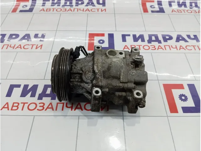 Компрессор системы кондиционирования Toyota Vitz (XP10) 8832052010