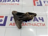 Кронштейн двигателя правый Toyota Vitz (XP10) 1231521030