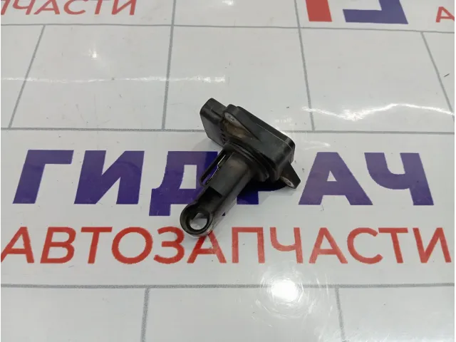Расходомер воздуха Toyota Vitz (XP10) 2220422010