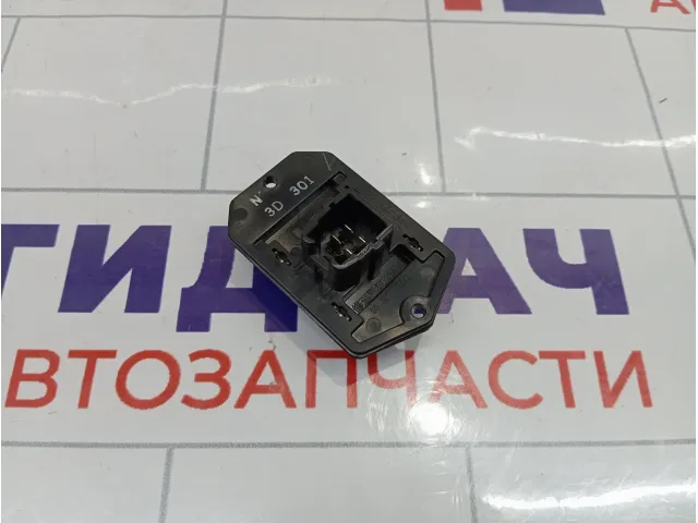 Резистор отопителя Toyota Vitz (XP10) 8713852010