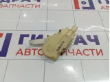 Активатор замка багажника Toyota Vitz (XP10) 6915052011