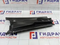 Решетка под лобовое стекло (Жабо) правая Toyota Vitz (XP10) 5578152010