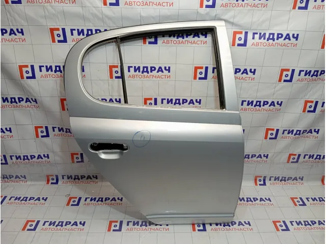 Дверь задняя правая Toyota Vitz (XP10) 6700352011
