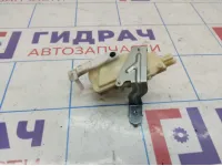 Активатор замка багажника Toyota Yaris (XP90) 69150-0D030