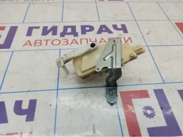 Активатор замка багажника Toyota Yaris (XP90) 69150-0D030