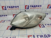 Фара правая Toyota Yaris (XP90) 81110-0D120