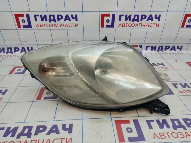 Фара левая Toyota Yaris (XP90) 81150-0D120