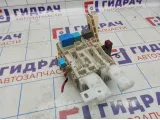 Блок предохранителей Toyota Yaris (XP90) 82730-52700