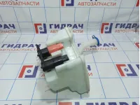 Бачок омывателя лобового стекла Toyota Yaris (XP90) 85315-0D060