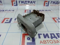 Кронштейн усилителя переднего бампера правый Toyota Yaris (XP90) 57013-0D010