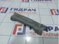 Кронштейн усилителя переднего бампера правый Toyota Yaris (XP90) 53164-52010