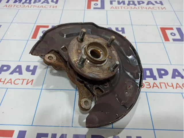 Кулак поворотный передний левый Toyota Yaris (XP90) 43212-0D130