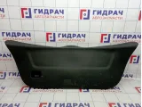 Обшивка двери багажника Toyota Yaris (XP90) 67750-0D030-B0