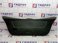 Обшивка двери багажника Toyota Yaris (XP90) 67750-0D030-B0