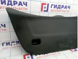 Обшивка двери багажника Toyota Yaris (XP90) 67750-0D030-B0