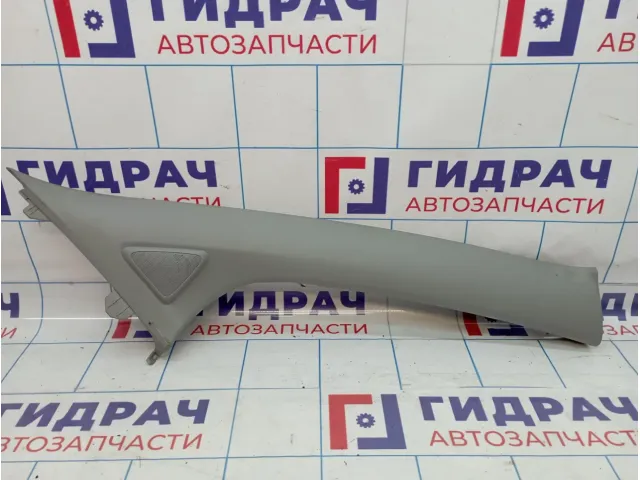 Обшивка стойки передней правой Toyota Yaris (XP90) 62211-0D060-B0