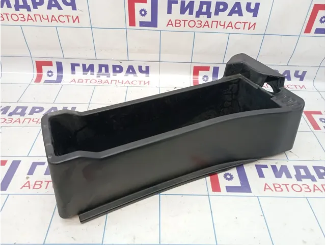 Ящик для инструментов левый Toyota Yaris (XP90) 64997-0D010