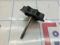 Болт крепления запасного колеса Toyota Yaris (XP90) 51931-22040