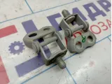 Петли двери багажника Toyota Yaris (XP90) 68801-0D020