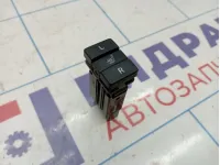 Кнопка обогрева сидений Toyota Yaris (XP90) 84751-0D020