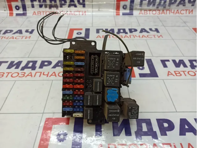 Блок предохранителей UAZ Profi 236021372401015