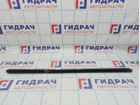 Уплотнитель стекла двери заднего правого внутренний Volkswagen Golf Plus (Mk5) 5M0839480B5AP.