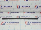 Уплотнитель стекла двери заднего правого внутренний Volkswagen Golf Plus (Mk5) 5M0839480B5AP.