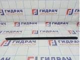 Уплотнитель стекла двери переднего правого внутренний Volkswagen Golf Plus (Mk5) 5M0837480A5AP.