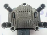 Катушка зажигания Volkswagen Golf Plus (Mk5) 032905106E. Трещины корпуса.