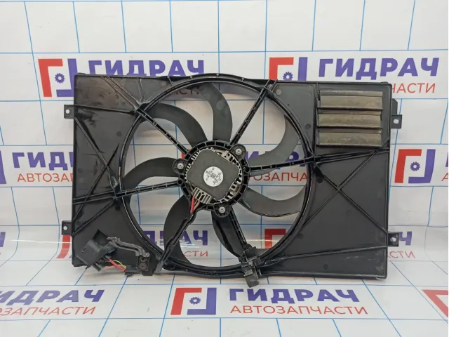 Вентилятор радиатора Volkswagen Golf Plus (Mk5) 1K0121205AG.