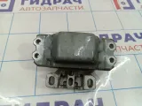 Опора двигателя левая Volkswagen Golf Plus (Mk5) 1K0199555.
