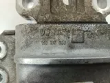 Опора двигателя левая Volkswagen Golf Plus (Mk5) 1K0199555.